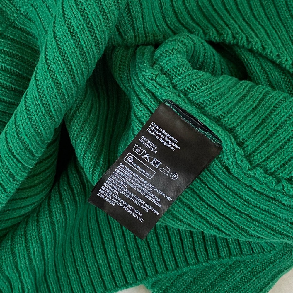 NWT Green Cropped Ribbed Knit Turtleneck Sweater | H&M - Picture 12 of 15